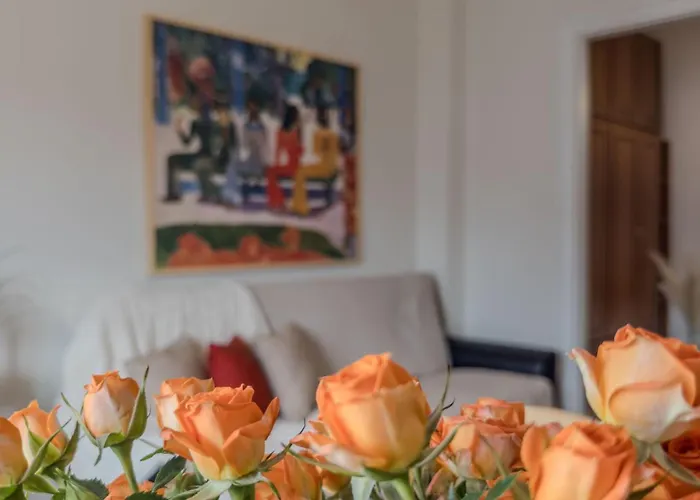 Sunny Nest, Stylish & Bright Urban Retreat * Chania (Crete)