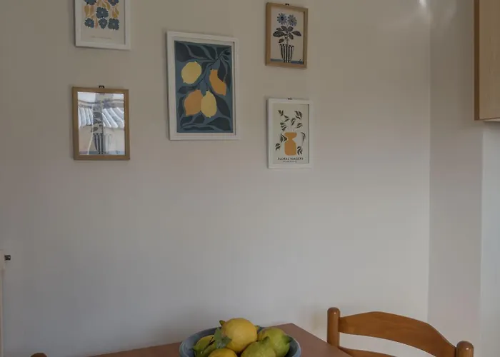 Sunny Nest, Stylish & Bright Urban Retreat Apartament Chania (Crete)